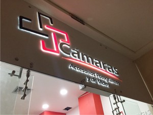 + Camaras     