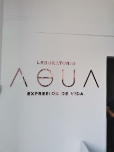 Logotipos o logos en acrílico para oficinas, empresas, y más, avisos en acrílico para mi empresa