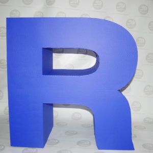 letra en carton azul