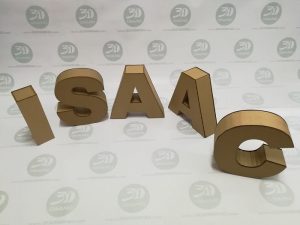 se hacen letras en carton en medellin personalizadas