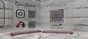 Se hacen código Qr en acrílico, para negocios y empresas con cobertura a todo el país, códigos QR para métodos de pago, hablador QR